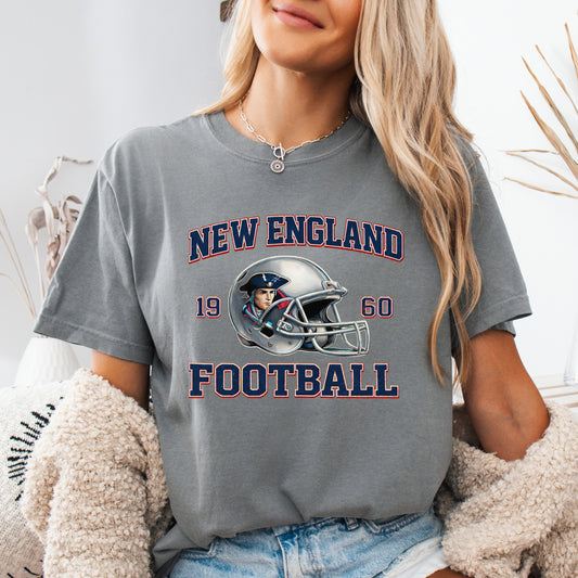 New England Football Vintage Helmet T-Shirt Go Pats Game Day tee